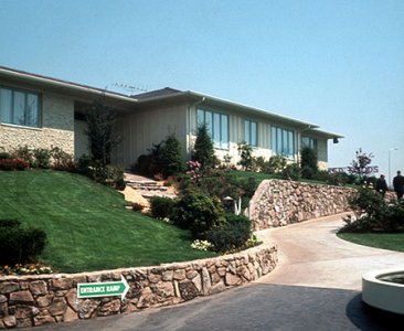 World's Fair House photograph