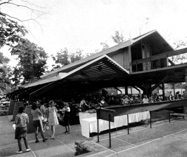 Shelter at Lodge of the Four Seasons