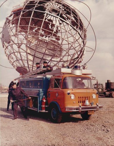 Firemen, Truck and Unisphere